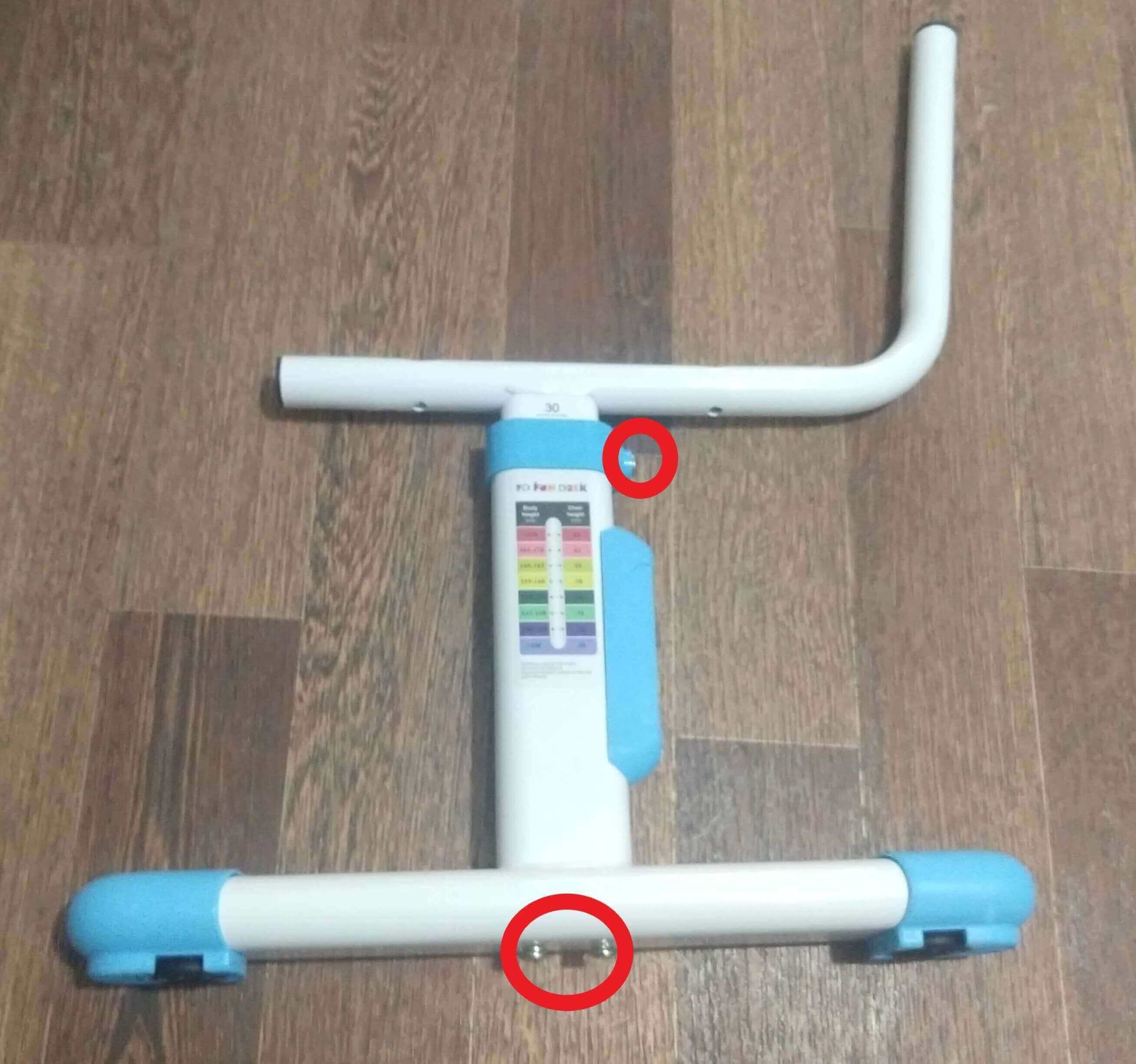 Pikolo növekvő íróasztal székkel gyermekeknek